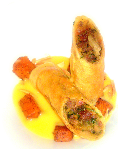 פסטייה תמונה פסטייה חזה אווז. דלעת קינמון. קרם ארטישוק ירושלמי, שקדים וזעפרן